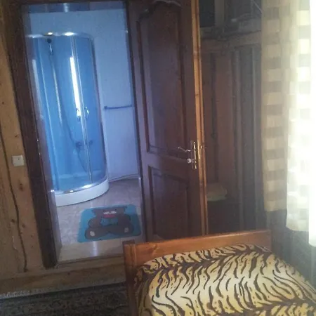 Shovkova Kosytsia Alojamento de Turismo Selvagem *